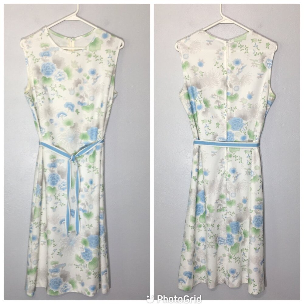 Vintage 60s 70s Blue Floral Day Dress, White Sleeveless Shift Blue Flowers - bbA